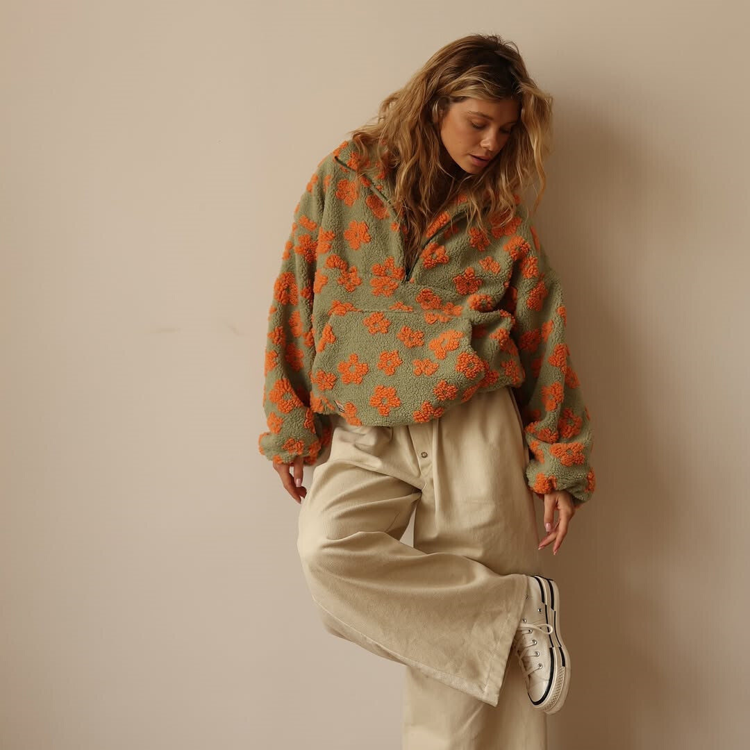 Hayden Renley | Fleece Sweater With Floral Print
